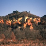 Falesie di ocra a Gargas. Foto Nath e Fred Michel (Archivio CDT Vaucluse)