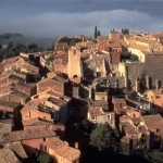 Scorcio del villaggio di Roussillon. Foto Jean Luc Seille (Archivio CDT Vaucluse)