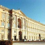 La facciata della Reggia di Caserta