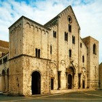 La Basilica di S. Nicola dove sono custodite le ossa del Santo Patrono