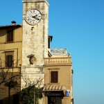 La torre con l'orologio