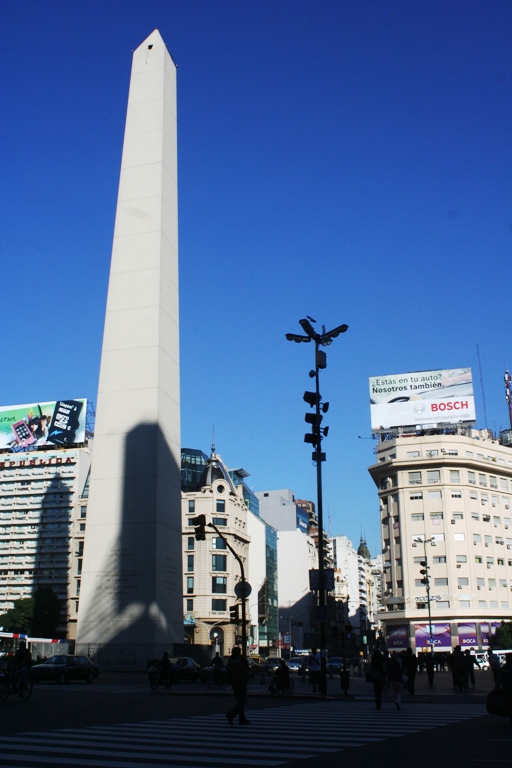 L'Obelisco in Avenida 9 De Julio