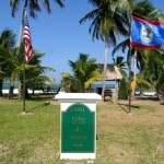 Le bandiere USA e Belize