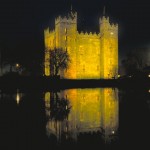 Contea di Clare - Bunratty Castle di notte