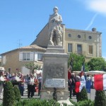 Il monumento a Gordes