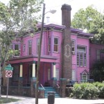 Savannah- la pink house spicca tra le altre case vittoriane