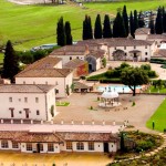 Veduta del Borgo, sullo sfondo il golf