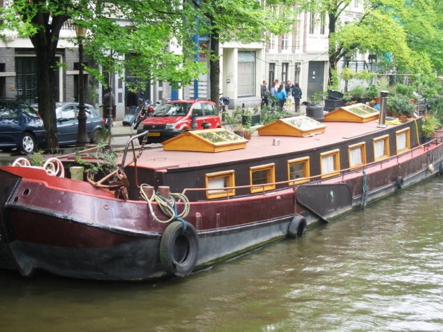 Amsterdam, una house boat sul canale 254