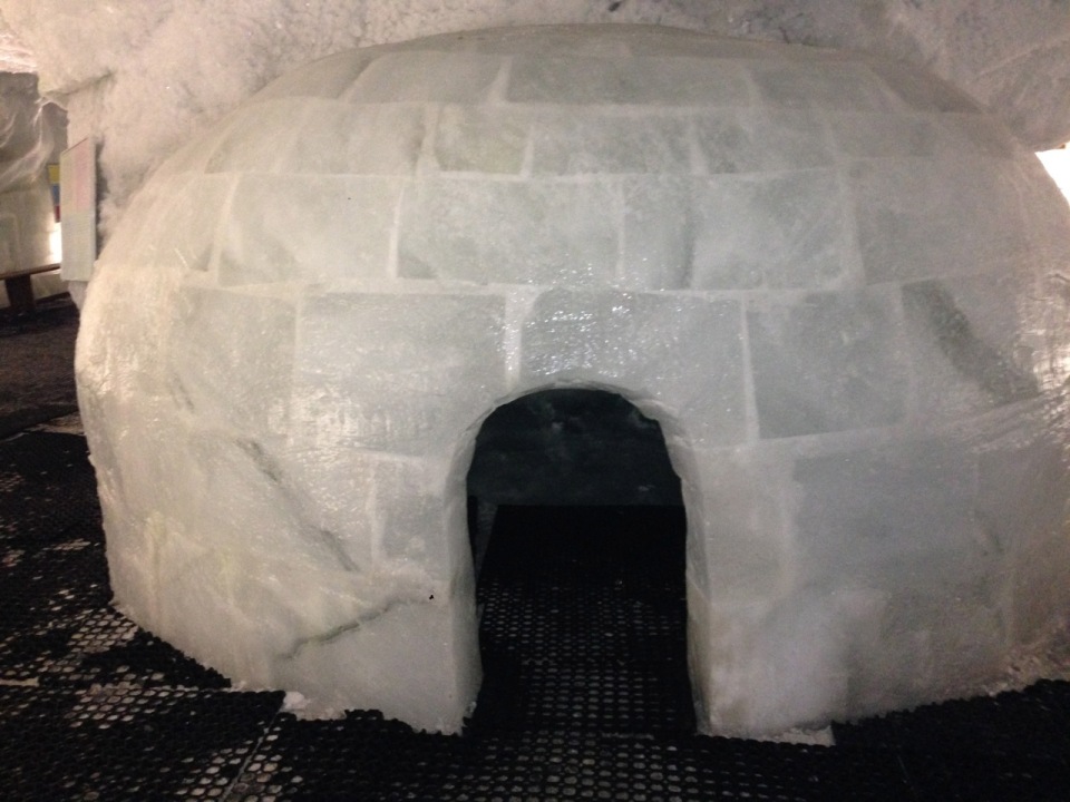 Dentro la Grotta c'è anche l'igloo