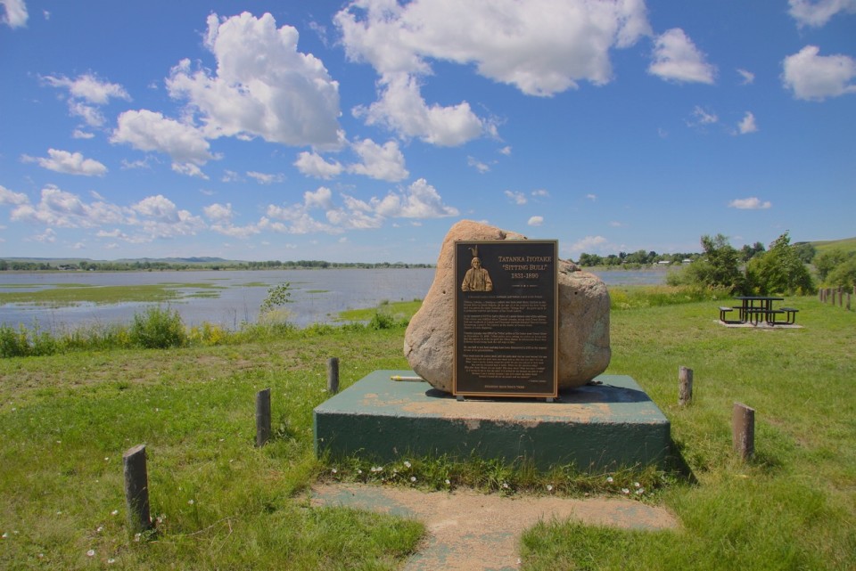 Ed ecco lo Standing Rock Sioux Tribe.