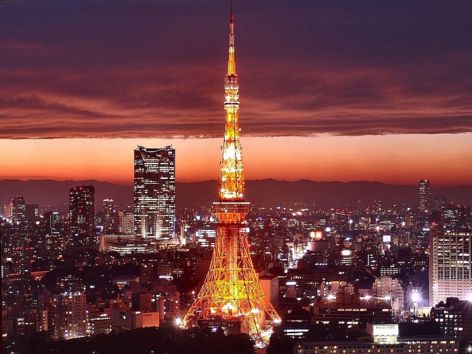 A Tokyo la tower, copia della Tour Eiffel