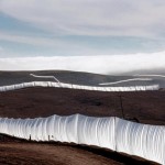 Christo and Jeanne-Claude Running Fence, Sonoma and Marin Counties, California, 1972-76 (Photo Wolfgang Volz)