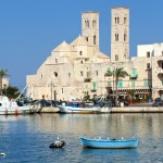 Una panoramica di Molfetta dal mare