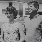 Una delle foto della coppia Kennedy esposta al Museo nel Berkshires