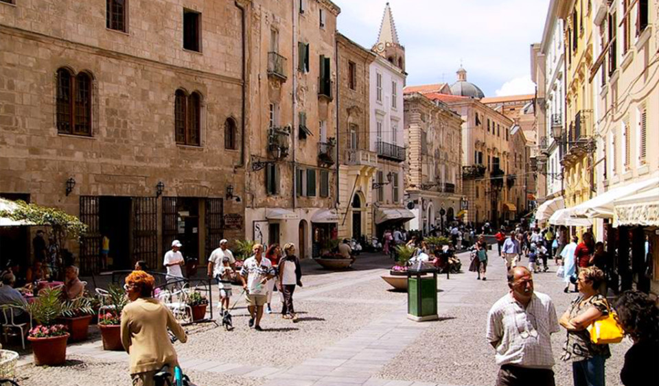 Alghero piazza civica