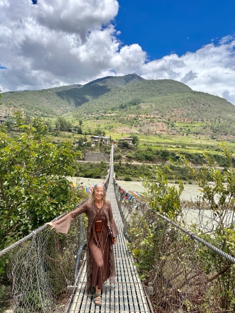 il-ponte-sospeso-piu-lungo-del-bhutan