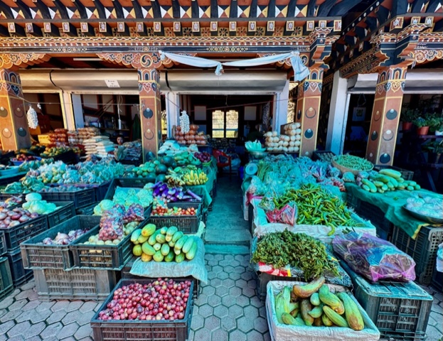 in-un-mercato-locale-del-bhutan