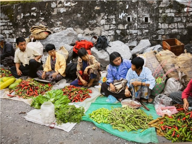 mercato-locale-copyright-tourism-of-Bhutan