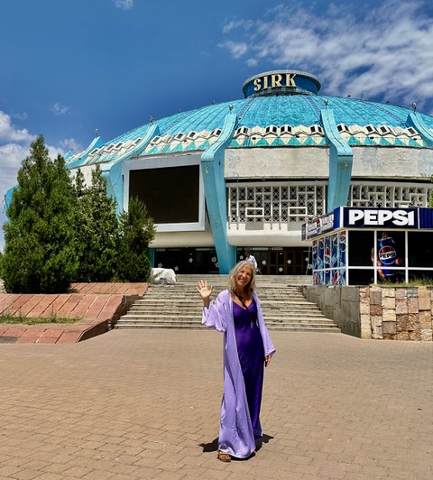 Tashkent tra la piazza Amir Temir e il Baazar Chorsu